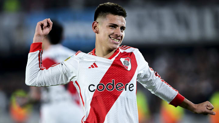 Claudio Echeverri se hizo presente en el marcador frente al Globo Claudio Echeverri se hizo presente en el marcador frente al Globo