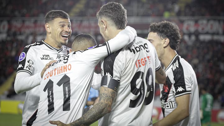 Coutinho participou de três gols nos últimos quatro jogos do Vasco Coutinho participou de três gols nos últimos quatro jogos do Vasco