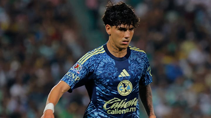 Kevin Álvarez no vio acción frente al Nashville SC