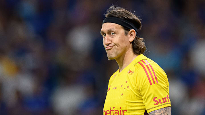 Cássio vai a campo neste sábado