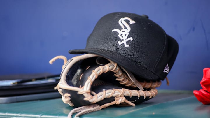 Jul 15, 2023; Atlanta, Georgia, USA; A detailed view of a Chicago White Sox hat and glove in the dugout against the Atlanta Braves in the first inning at Truist Park. Mandatory Credit: Brett Davis-Imagn Images Jul 15, 2023; Atlanta, Georgia, USA; A detailed view of a Chicago White Sox hat and glove in the dugout against the Atlanta Braves in the first inning at Truist Park. Mandatory Credit: Brett Davis-Imagn Images