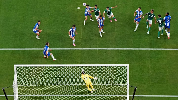 MetLife Stadium's playing surface continues to be a controversial topic.