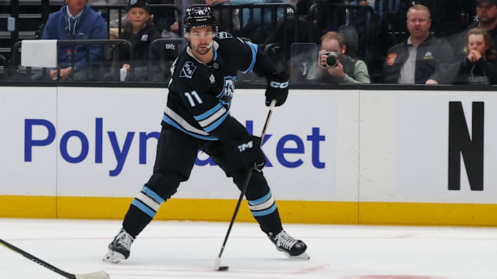 Dylan Guenther and the Mammoth are home underdogs against the Golden Knights.