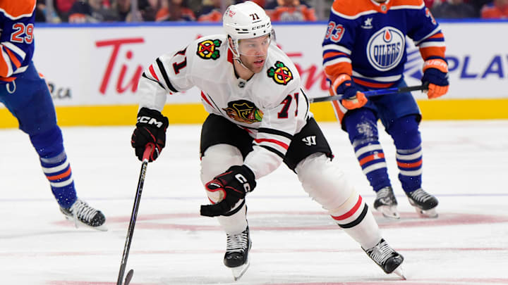 Chicago Blackhawks v Edmonton Oilers