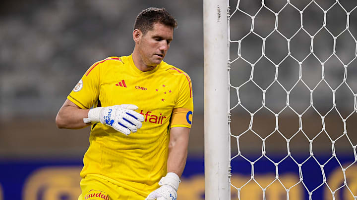 Cruzeiro, de Rafael, sofreu duro baque no meio de semana pela Copa do Brasil