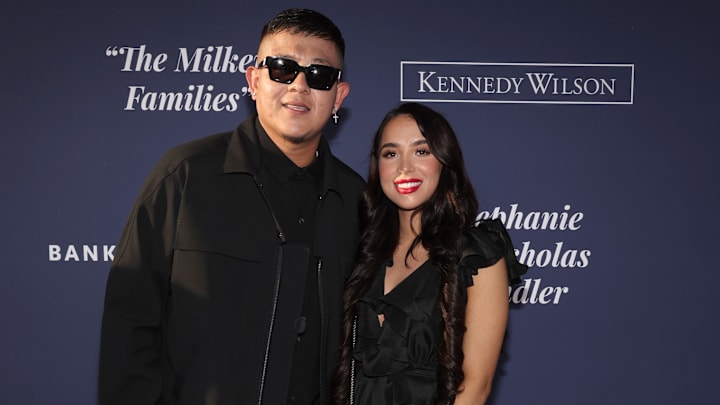 Julio Urías y su pareja Daisy Pérez, a quien habría agredido y por lo que fue detenido