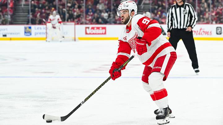 Detroit Red Wings right wing Alex DeBrincat Credit: David Kirouac-Imagn Images Detroit Red Wings right wing Alex DeBrincat Credit: David Kirouac-Imagn Images