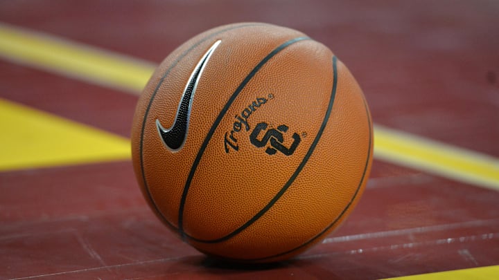 The USC Trojans and Duke Blue Devils unveiled their player-exclusive Nike Kobe 5 basketball shoes.