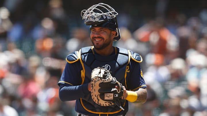 Omar Narváez viene de jugar un par de años en Milwaukee 