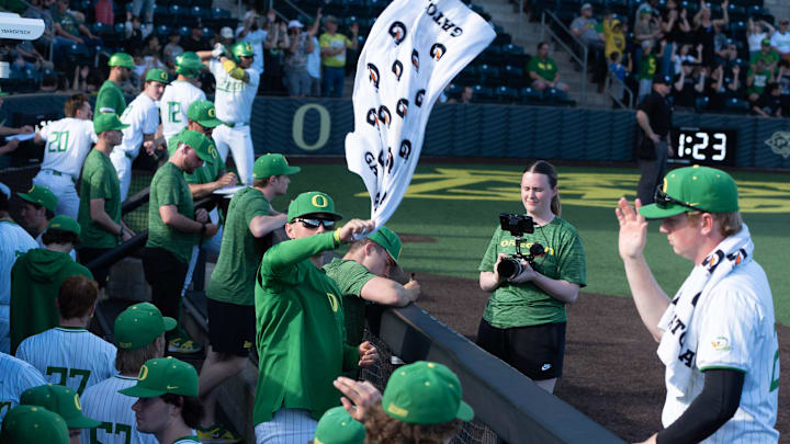 Oregon won a share of the Big Ten title with a 42-16 record. They hit .295 as a team with a league-leading 115 home runs and 77 stolen bases.