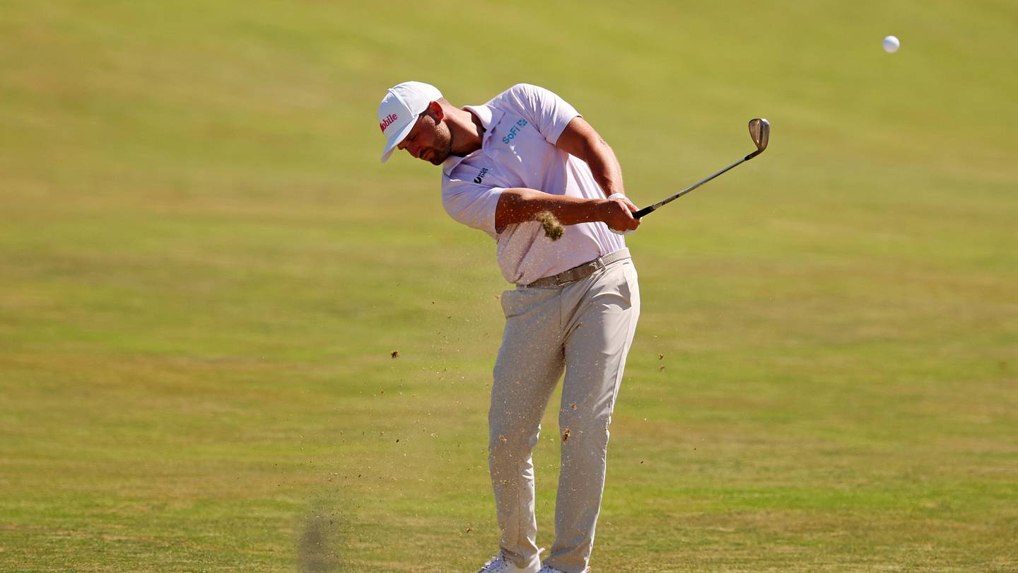 Oregon alum Wyndham Clark wins US Open despite awful treatment from Shinnecock attendees