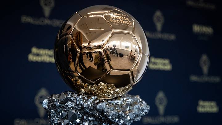 TOPSHOT-FBL-FRA-AWARD TOPSHOT-FBL-FRA-AWARD