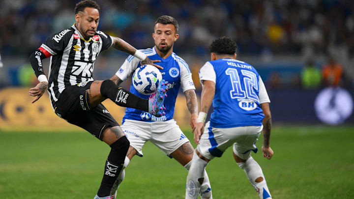 Santos x Cruzeiro duelam pela 38ª rodada do Brasileirão 2025