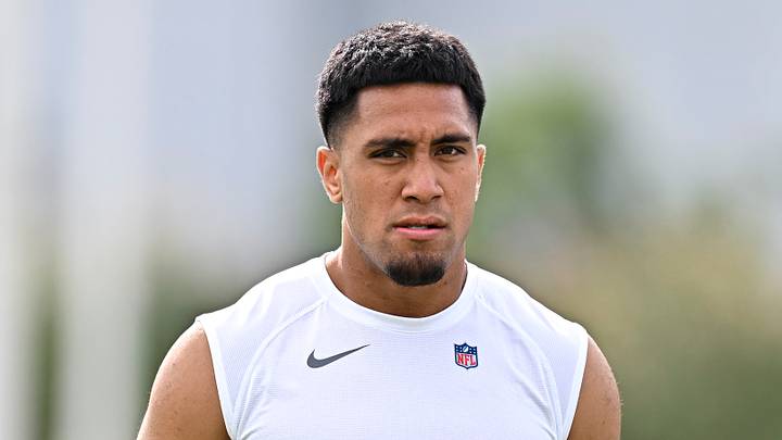 Jun 9, 2026; Houston, Texas, USA; Houston Texans linebacker Henry To'oto'o arrives for the team’s minicamp at Houston Methodist Training Center. Mandatory Credit: Maria Lysaker-Imagn Images Jun 9, 2026; Houston, Texas, USA; Houston Texans linebacker Henry To'oto'o arrives for the team’s minicamp at Houston Methodist Training Center. Mandatory Credit: Maria Lysaker-Imagn Images