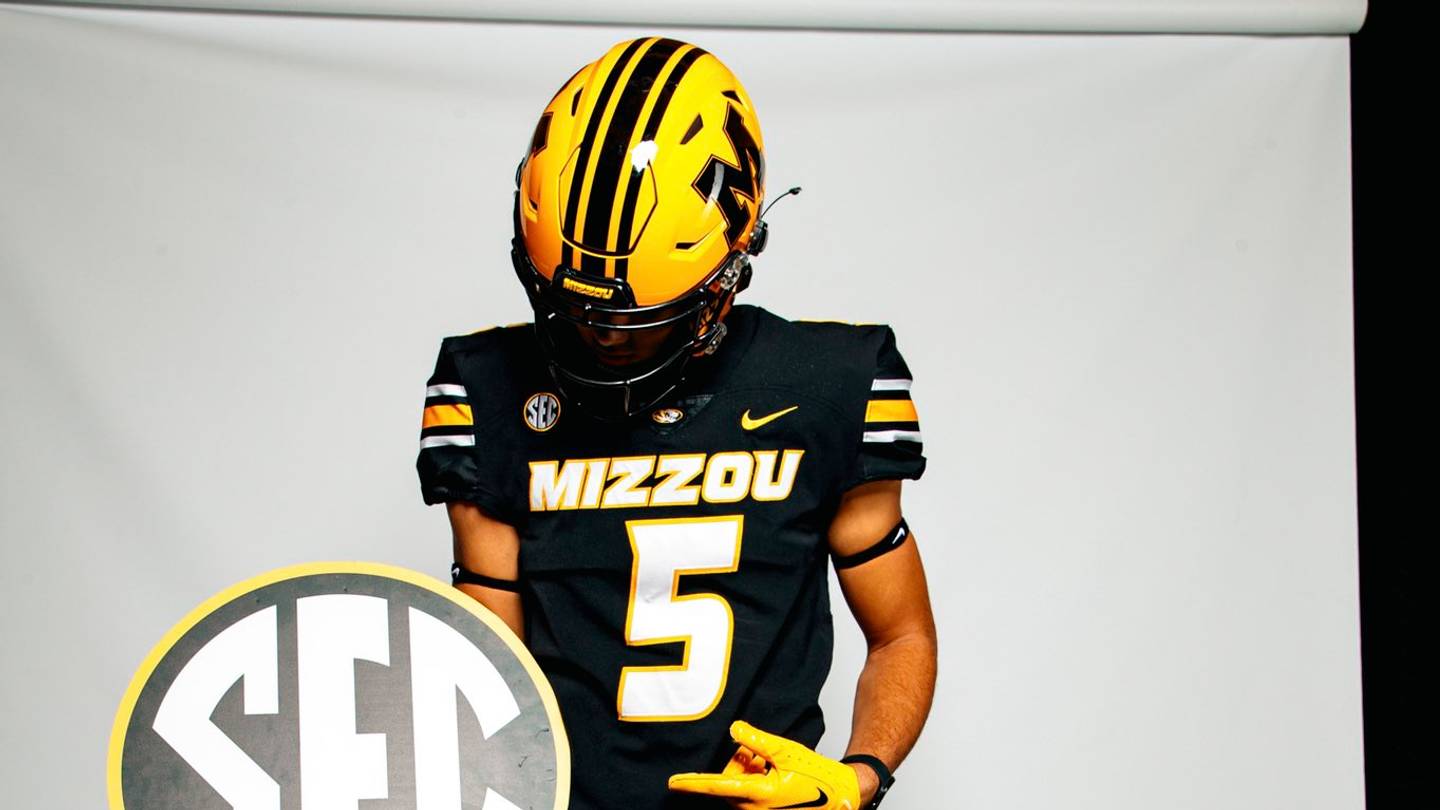 Mizzou Football's Most Important Players: No. 23, Daeden Hop