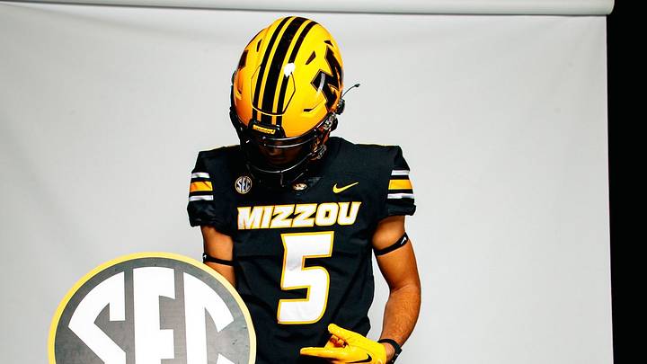 Missouri Tigers freshman defensive end Daeden Hopkins on his visit to Columbia, Missouri for their Junior Day event on January 22, 2024. 