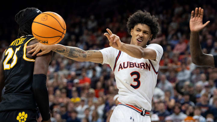 Auburn forward Jahki Howard (3) passes the ball against the Missouri Tigers in January.