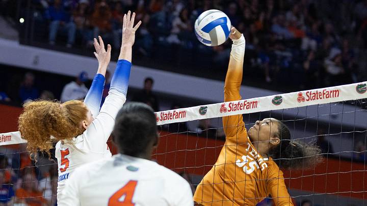 Texas middle blocker Nya Bunton returned from a knee injury against Auburn on Friday, Oct. 16, 2026. [Alan Youngblood/Gainesville Sun]