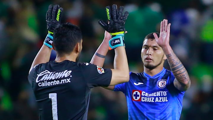 Cruz Azul arrancó de gran forma el Clausura 2022 y es serio candidato al título de la Liga MX. Cruz Azul arrancó de gran forma el Clausura 2022 y es serio candidato al título de la Liga MX.