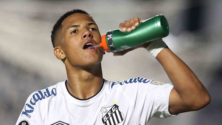 Así jugará Angelo Gabriel la Copa Sudamericana. Así jugará Angelo Gabriel la Copa Sudamericana.