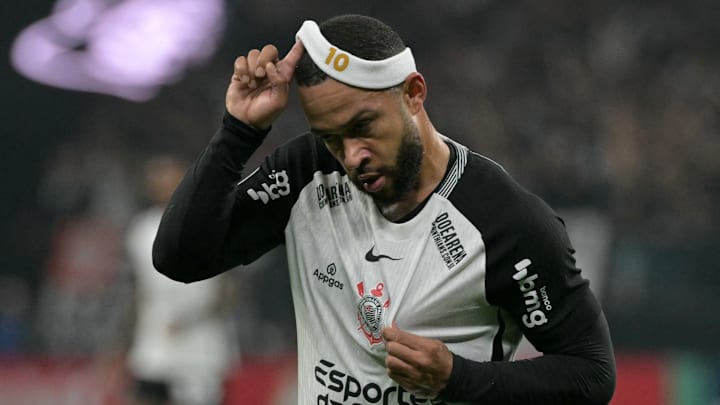 Holandês será titular no domingo, contra o Bragantino