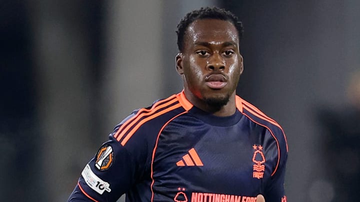 Arnaud Kalimuendo schließt sich per Leihe der SGE ein