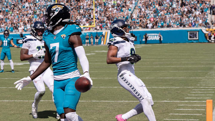 Jacksonville Jaguars wide receiver Brian Thomas Jr. (7) scores touchdown during the first quarter in an NFL football game at EverBank Stadium, Sunday, Oct. 12, 2025, in Jacksonville, Fla. [Doug Engle/Florida Times-Union]