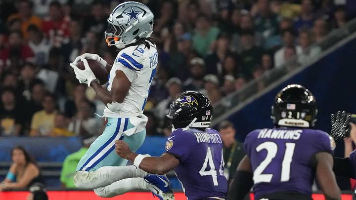 Sep 27, 2026; Rio De Janeiro, BRA; Dallas Cowboys wide receiver George Pickens (3) catches the ball against Baltimore Ravens cornerback Marlon Humphrey (44) and safety Jaylinn Hawkins (21) during the 2026 NFL Rio Game at Maracana Stadium. Mandatory Credit: Kirby Lee-Imagn Images Sep 27, 2026; Rio De Janeiro, BRA; Dallas Cowboys wide receiver George Pickens (3) catches the ball against Baltimore Ravens cornerback Marlon Humphrey (44) and safety Jaylinn Hawkins (21) during the 2026 NFL Rio Game at Maracana Stadium. Mandatory Credit: Kirby Lee-Imagn Images