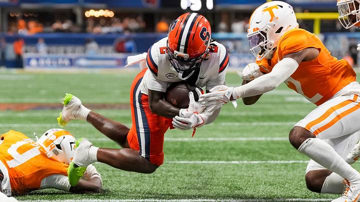 Syracuse wide receiver Johntay Cook (2) falls into the endzone for a touchdown during the Aflac Kickoff Game between the Volunteers and Syracuse held at Mercedes-Benz Stadium in Atlanta, Ga., on August 30, 2025. Syracuse wide receiver Johntay Cook (2) falls into the endzone for a touchdown during the Aflac Kickoff Game between the Volunteers and Syracuse held at Mercedes-Benz Stadium in Atlanta, Ga., on August 30, 2025.