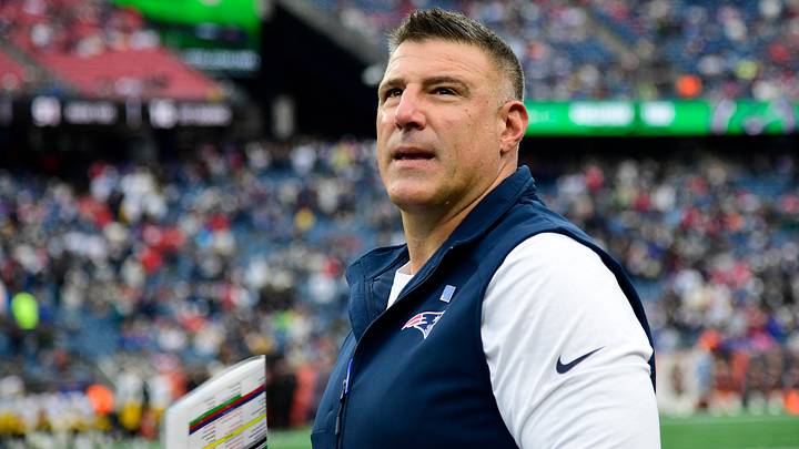 Sep 20, 2026; Foxborough, Massachusetts, USA; New England Patriots head coach Mike Vrabel reacts in the seond half of the game against the Pittsburgh Steelers at Gillette Stadium. Mandatory Credit: Bob DeChiara-Imagn Images Sep 20, 2026; Foxborough, Massachusetts, USA; New England Patriots head coach Mike Vrabel reacts in the seond half of the game against the Pittsburgh Steelers at Gillette Stadium. Mandatory Credit: Bob DeChiara-Imagn Images