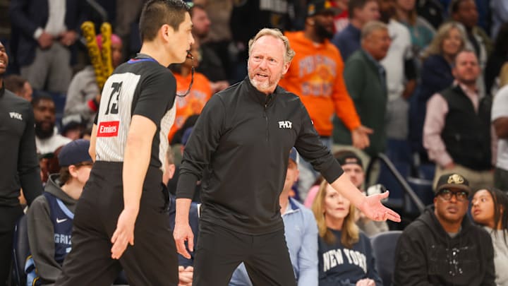 Phoenix Suns v Memphis Grizzlies