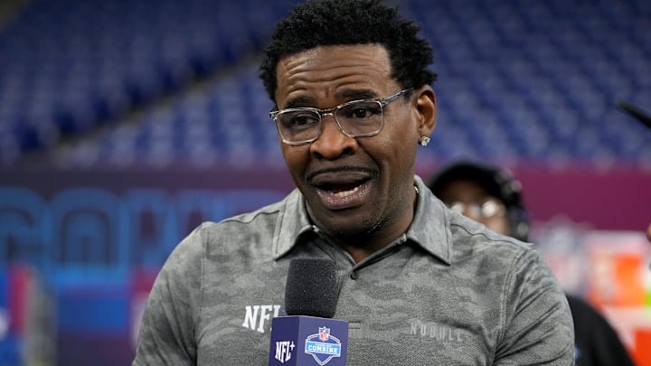 Mar 2, 2024; Indianapolis, IN, USA; NFL Hall of Fame player Michael Irvin during the 2024 NFL Combine at Lucas Oil Stadium. Mar 2, 2024; Indianapolis, IN, USA; NFL Hall of Fame player Michael Irvin during the 2024 NFL Combine at Lucas Oil Stadium.