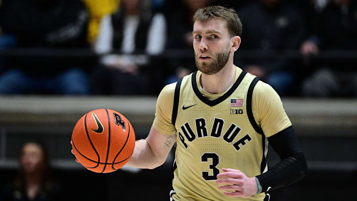 Purdue Boilermakers guard Braden Smith (3) dribbles the ball.
