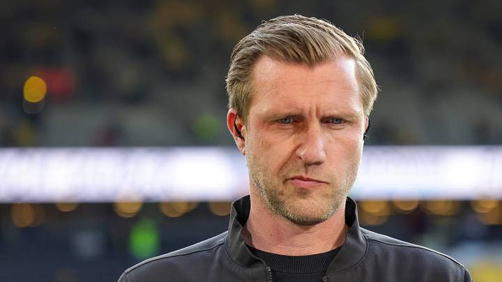 Markus Krösche guckt nachdenklich