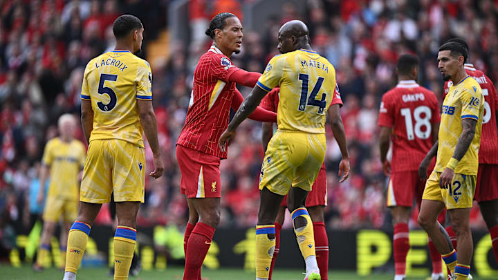 Campeão inglês, Liverpool enfrenta o Crystal Palace, campeão da FA Cup