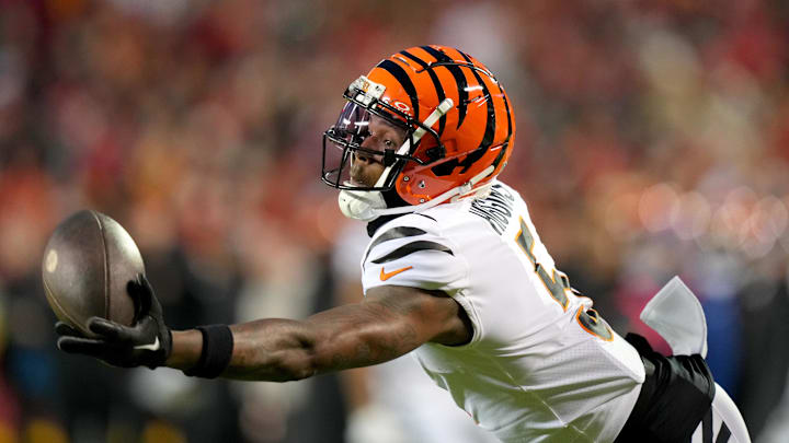 Dec 31, 2023; Kansas City, Missouri, USA; Cincinnati Bengals wide receiver Tee Higgins (5) gets his