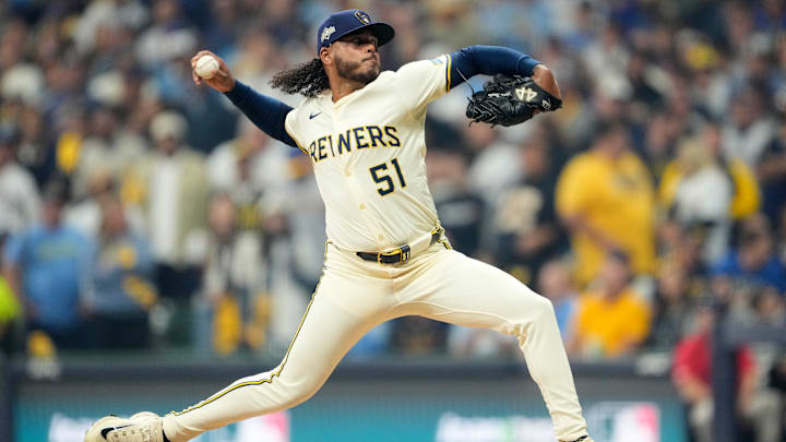 National League Championship Series - Los Angeles Dodgers v Milwaukee Brewers - Game Two