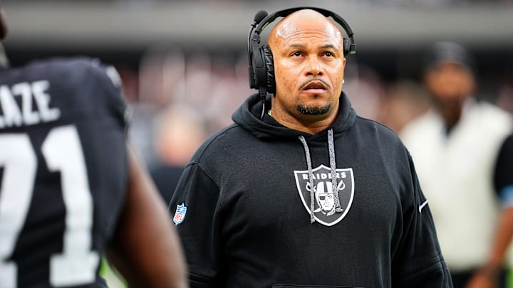 Cleveland Browns v Las Vegas Raiders