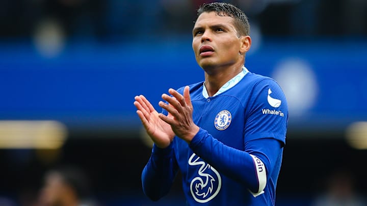 Thiago Silva envoie un message énigmatique sur son avenir à Chelsea. 