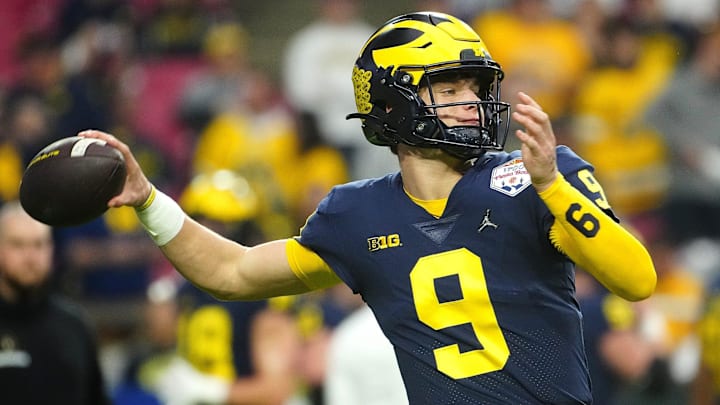 December 31, 2022; Glendale, Ariz; USA; Michigan quarterback JJ McCarthy (9) throws a pass during the pregame before the Fiesta Bowl at State Farm Stadium.
Ncaa Fiesta Bowl Game December 31, 2022; Glendale, Ariz; USA; Michigan quarterback JJ McCarthy (9) throws a pass during the pregame before the Fiesta Bowl at State Farm Stadium.
Ncaa Fiesta Bowl Game
