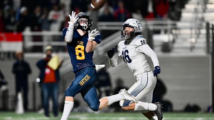 Mead and Gonzaga Prep played a thriller for the Greater Spokane League title - won 28-21 by the Bullpups at Union Stadium.