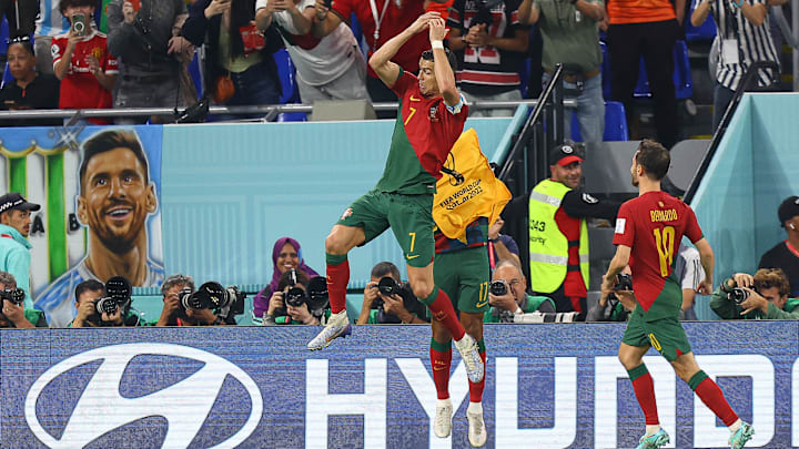 Cristiano Ronaldo hat sich in die Geschichtsbücher eingetragen Cristiano Ronaldo hat sich in die Geschichtsbücher eingetragen