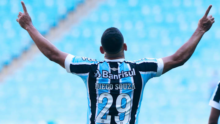 Tricolor entra em campo a partir das 19h desta terça-feira