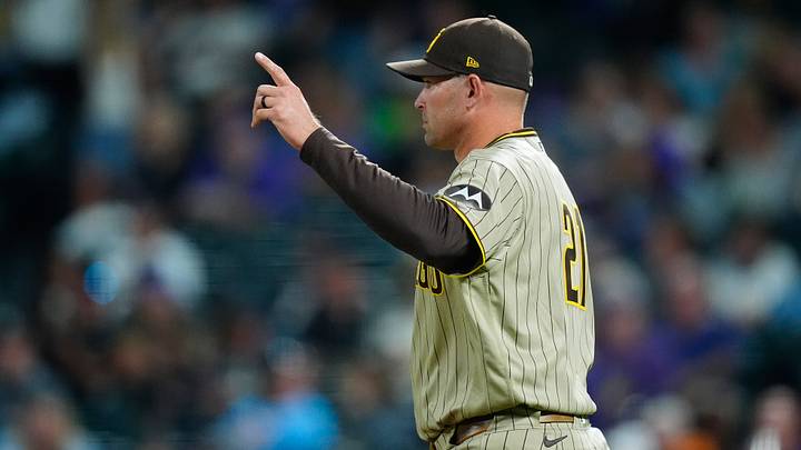 Sep 15, 2026; Denver, Colorado, USA; San Diego Padres manager Craig Stammen (14) calls to the bull pen in the fifth inning against the Colorado Rockies at Coors Field. Mandatory Credit: Ron Chenoy-Imagn Images Sep 15, 2026; Denver, Colorado, USA; San Diego Padres manager Craig Stammen (14) calls to the bull pen in the fifth inning against the Colorado Rockies at Coors Field. Mandatory Credit: Ron Chenoy-Imagn Images