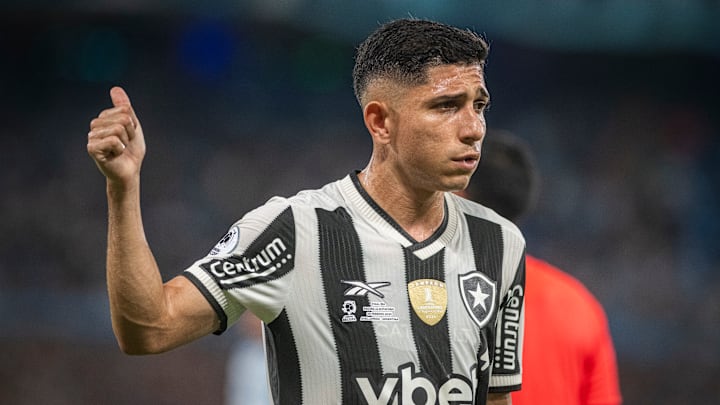 Savarino é uma das maiores referências técnicas no alvinegro