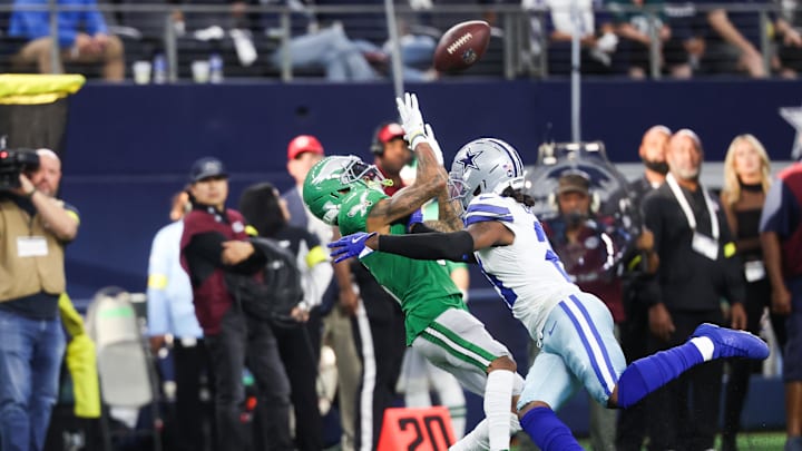 Nov 23, 2025; Arlington, Texas, USA; Philadelphia Eagles wide receiver Devonta Smith (6) makes a catch in the first half against the Dallas Cowboys at AT&T Stadium.