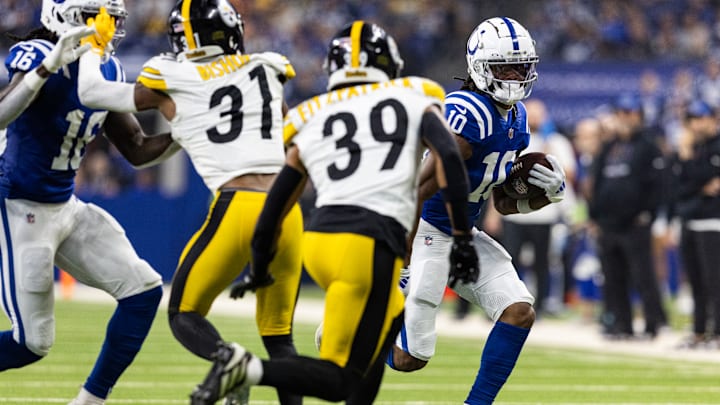 Pittsburgh Steelers v Indianapolis Colts