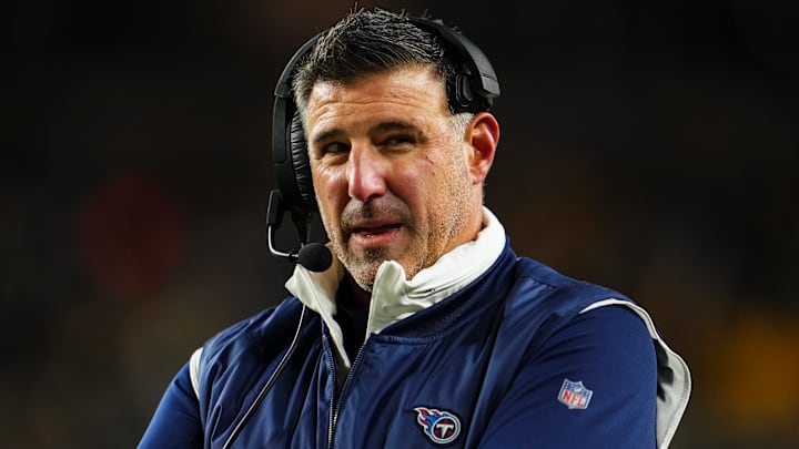 Tennessee Titans v Pittsburgh Steelers