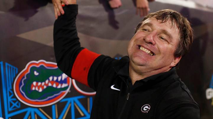 Georgia coach Kirby Smart celebrates with fans after getting a win in a NCAA football game between Georgia and Florida in Jacksonville, Fla., on Saturday, Nov. 2, 2019. Georgia won 24-17. [Photo/Joshua L. Jones, Athens Banner-Herald]