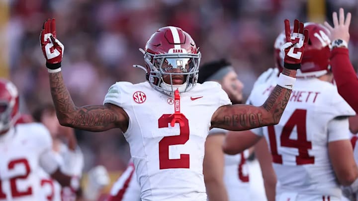 Alabama WR Ryan Williams holds up four fingers in Alabama's win over South Carolina Alabama WR Ryan Williams holds up four fingers in Alabama's win over South Carolina